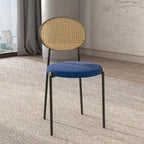 Chaise de salle à manger moderne avec assise en velours et dossier en osier