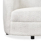 Fauteuil d'appoint Boucle avec accoudoirs incurvés, coussin d'assise de type rein et pieds ronds en bois